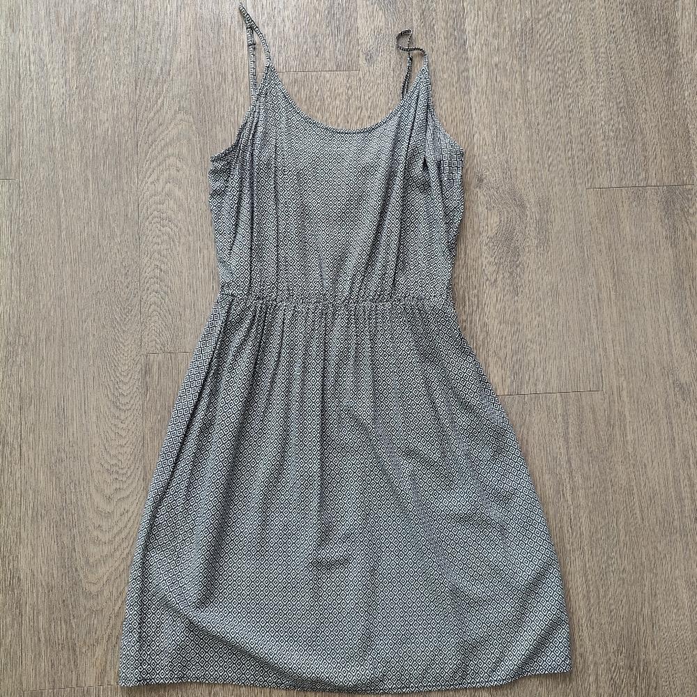 Old Navy White Diamond Patterned Sleeveless Casual Mini Dress